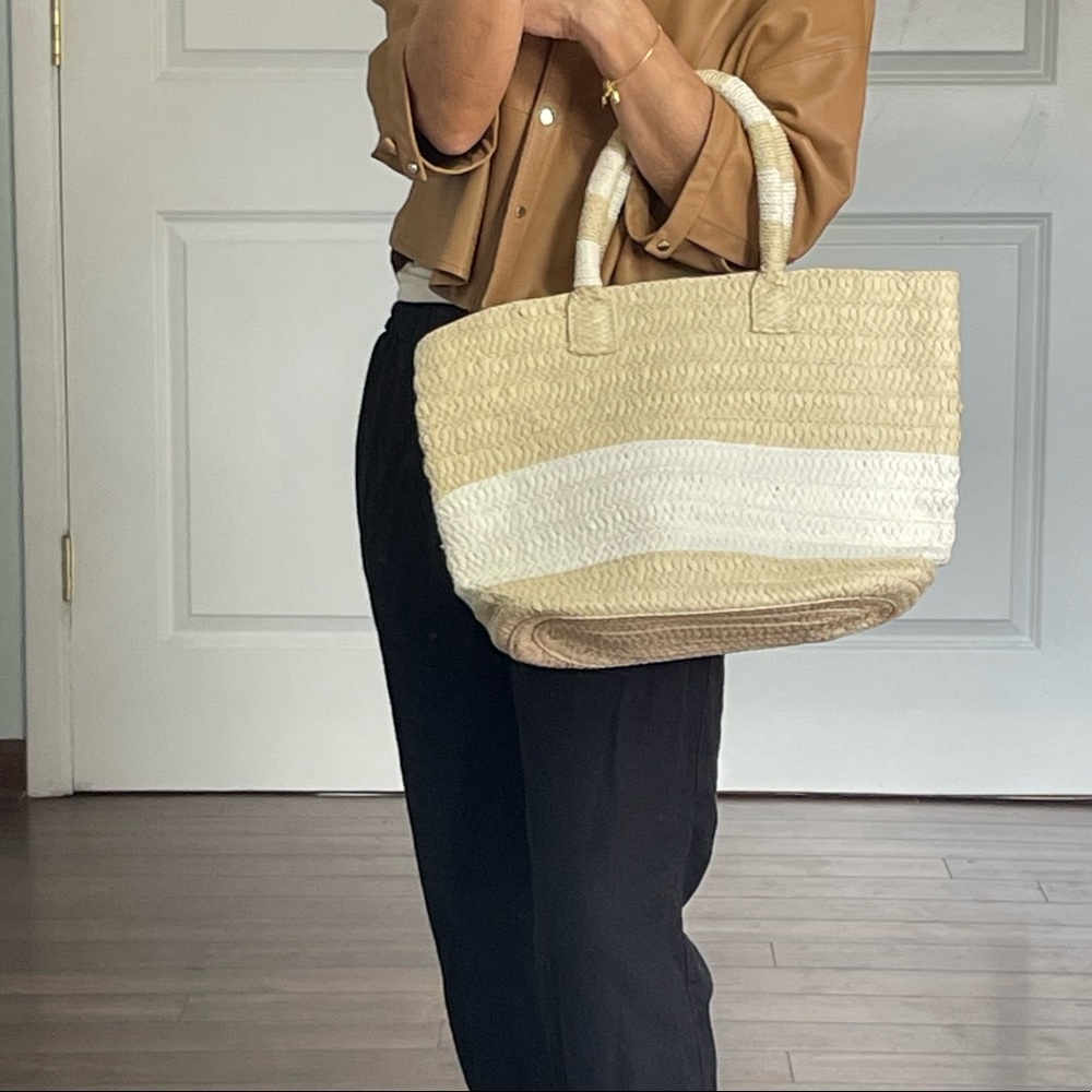 Altru Straw Bag - Picture 2 of 6